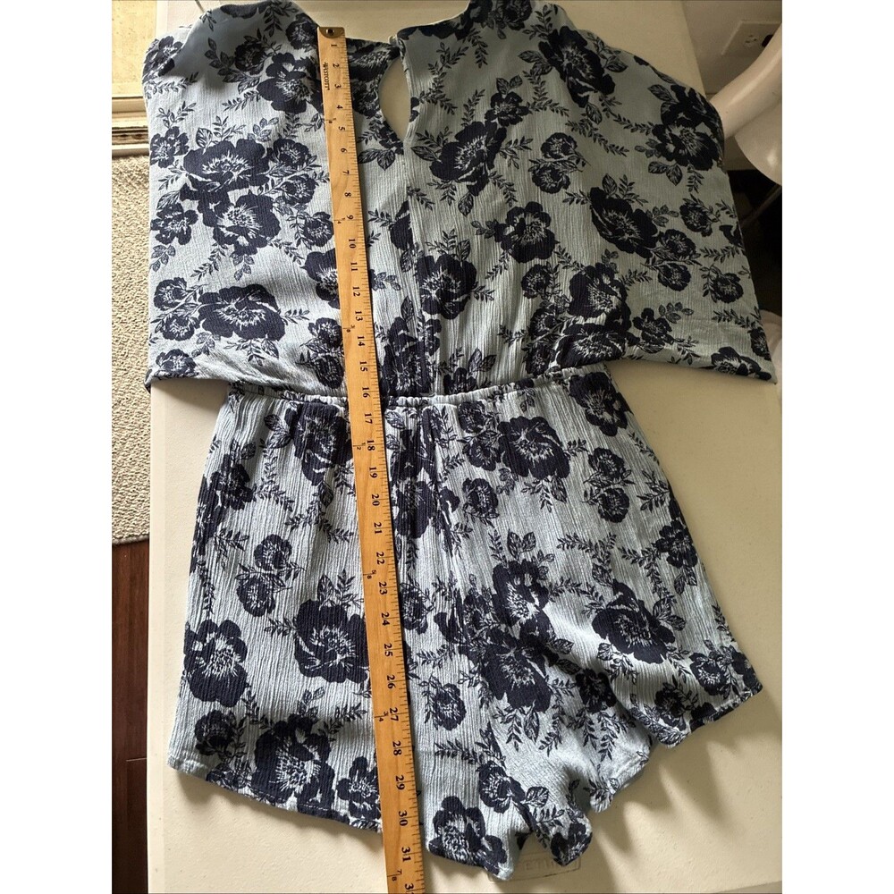 Womens Large Boho Romper Blue Floral Deep V-neck Dolman Sleeve Keyhole Button - Picture 13 of 16